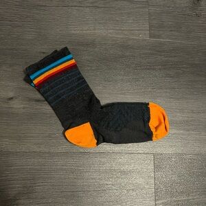 Darn Tough men’s micro crew running socks